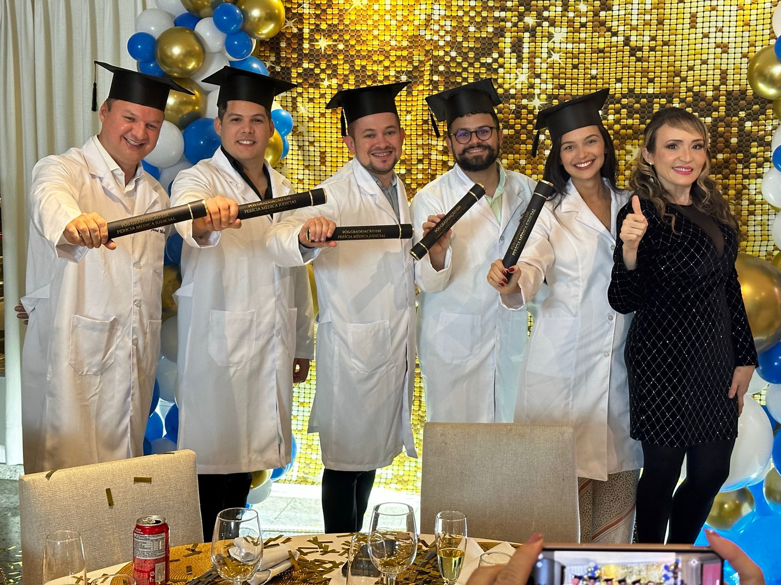 Especialistas em perícia médica